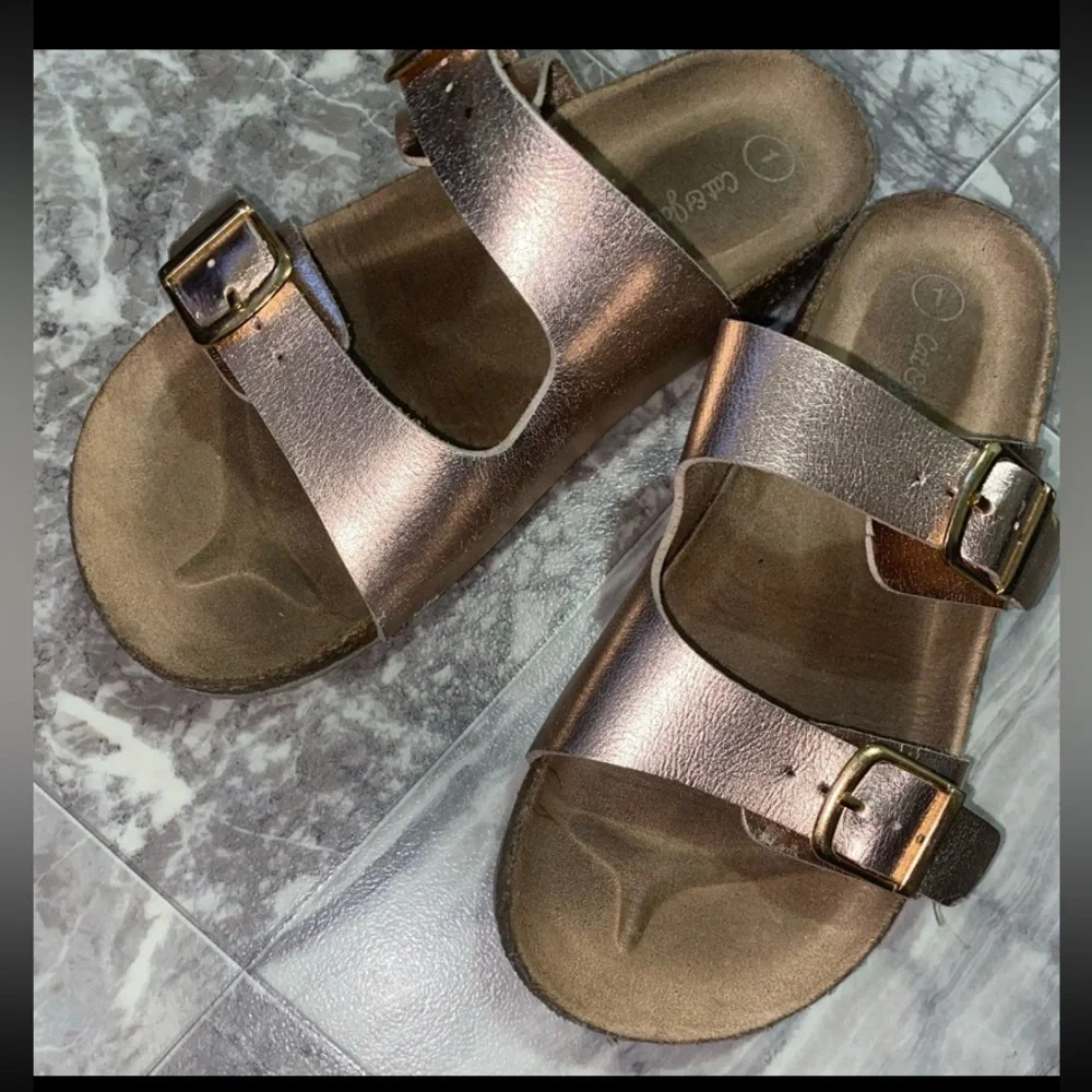 Cat & Jack Drew Girls Rose Gold Double Buckle Footbed Sandals Size 1